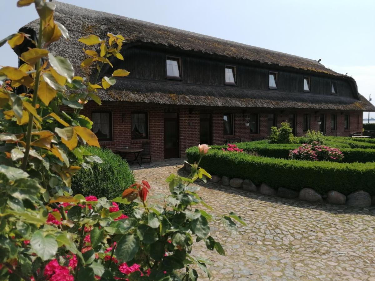 Gasthof-Ferienwohnungen-Kliesow'S Reuse Alt Reddevitz Zewnętrze zdjęcie
